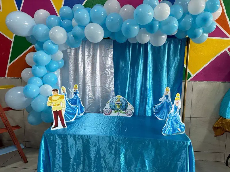 Montaje inspirado en Cenicienta